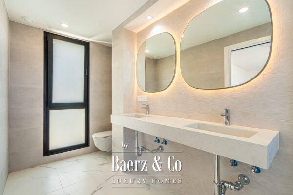 photo 15 Beautiful move in ready villa in residential area Tenerife south