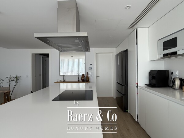 photo 12 Exclusive villa for sale in Abama