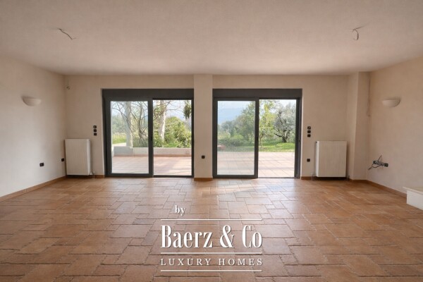 photo 14 Elegant Coastal Residence in Historic Nafpaktos