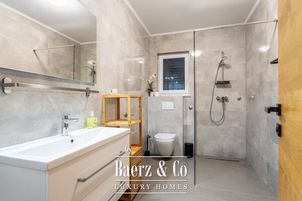 photo 9 Milna, Osibova Bay - house with a pool and sea view, total area 318 m²