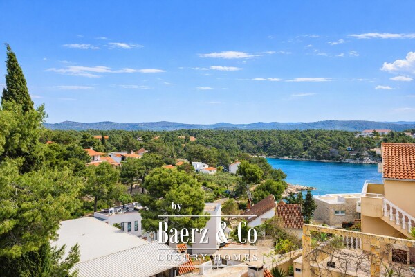 photo 17 Milna, Osibova Bay - house with a pool and sea view, total area 318 m²