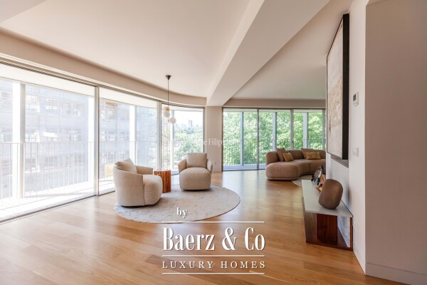 photo 13 Beautiful luxury home in Santo António, Marquês de Pombal