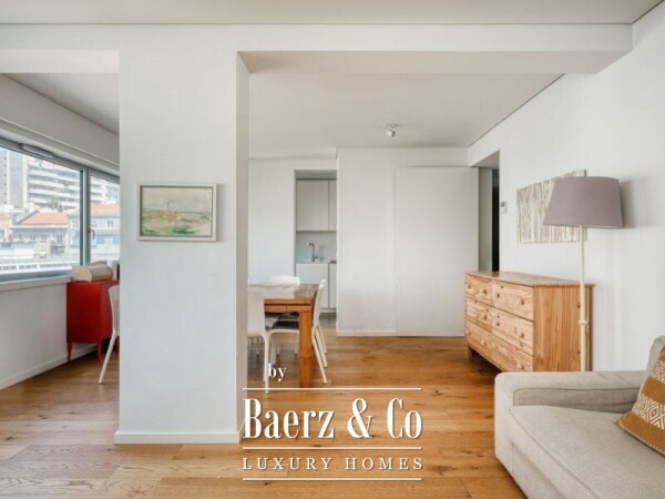 photo 2 Modern Two Bedroom Apartment with Elevator, Garage and Storage Room in Estrela, Lisbon