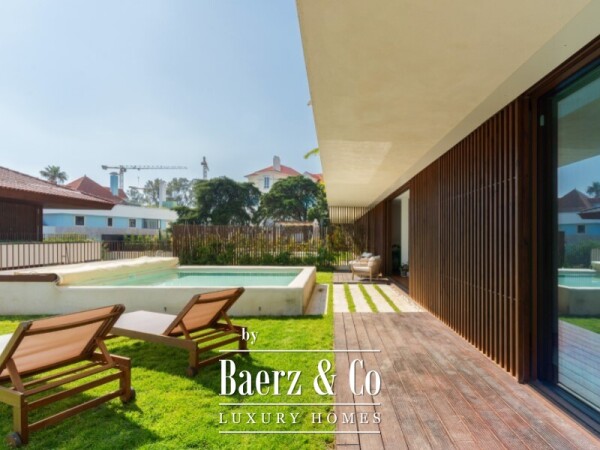 photo 2 Luxurious Apartment with 3 Ensuite Bedrooms - Garden and Swimming Pool - Privileged Location - Sea View - Walking Distance from the beach - Gated community with 24/7 Security.