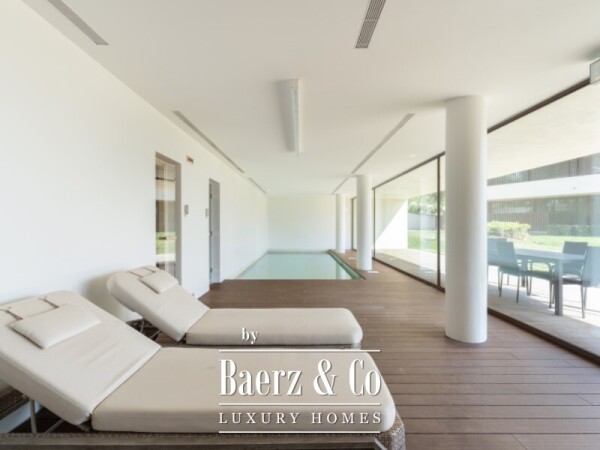 photo 17 Luxurious Apartment with 3 Ensuite Bedrooms - Garden and Swimming Pool - Privileged Location - Sea View - Walking Distance from the beach - Gated community with 24/7 Security.