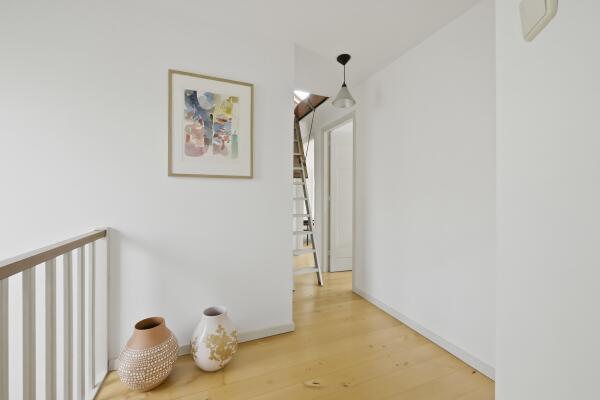 photo 57 Charlotte de Bourbonstraat 24