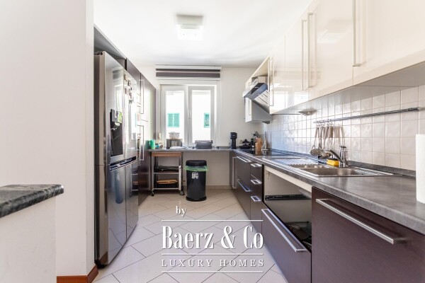 photo 5 Split, Meje, spacious four-bedroom apartment on two floors