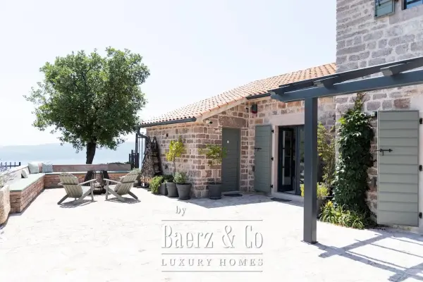 photo 6 Estate in Tivat Municipality with a Panoramic Sea View
