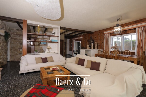 photo 4 Exclusive country house with indoor swimming pool in La Esperanza