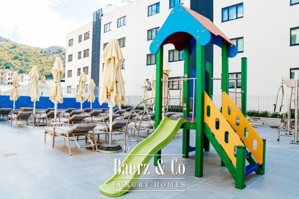 photo 7 Luxurious Beachfront Apartment in Budva Municipality