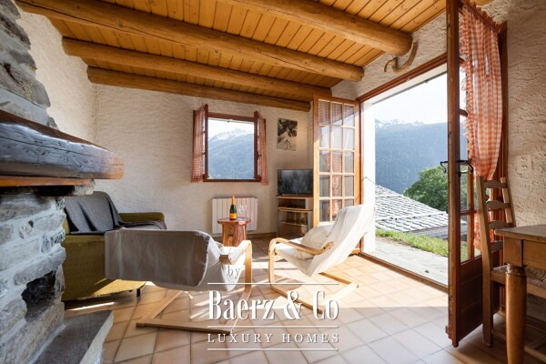photo 2 3-bedroom chalet - A popular hamlet