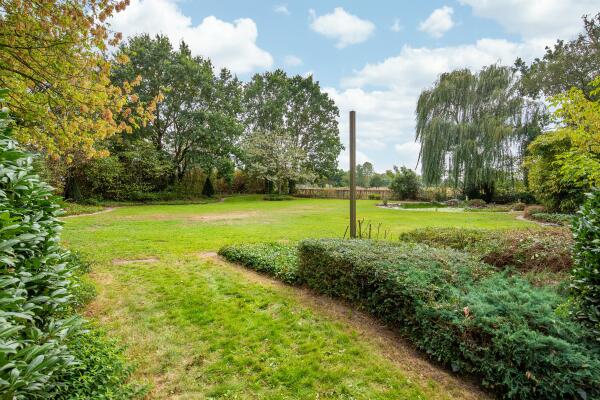 photo 35 Dorpstraat 128