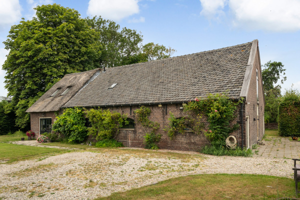 photo 16 Buitenkerk 80